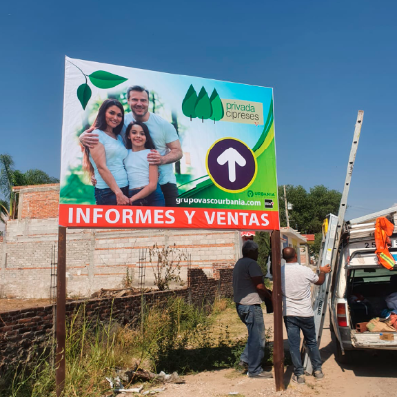 Estructura publicitaria instalada en Querétaro - proyecto 2